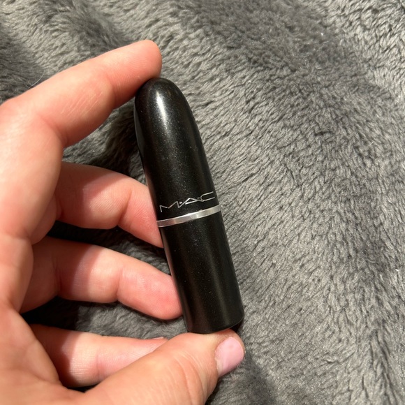 M.A.C Cosmetics Matte Lipstick - Picture 3 of 4